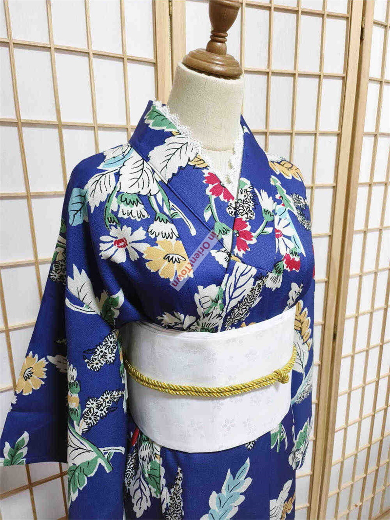 Japanische Formelle Kleidung D – Japanese Women Formal Wear Bewertung und Preis