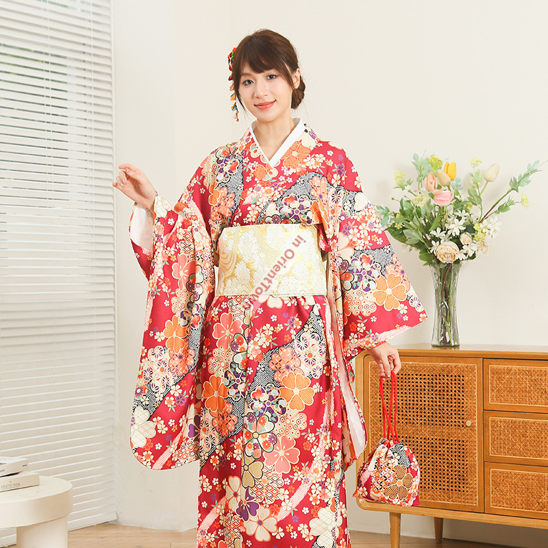 Japanischer Kimono für Damen,  – Japanese Women Formal Wear Bewertung und Preis