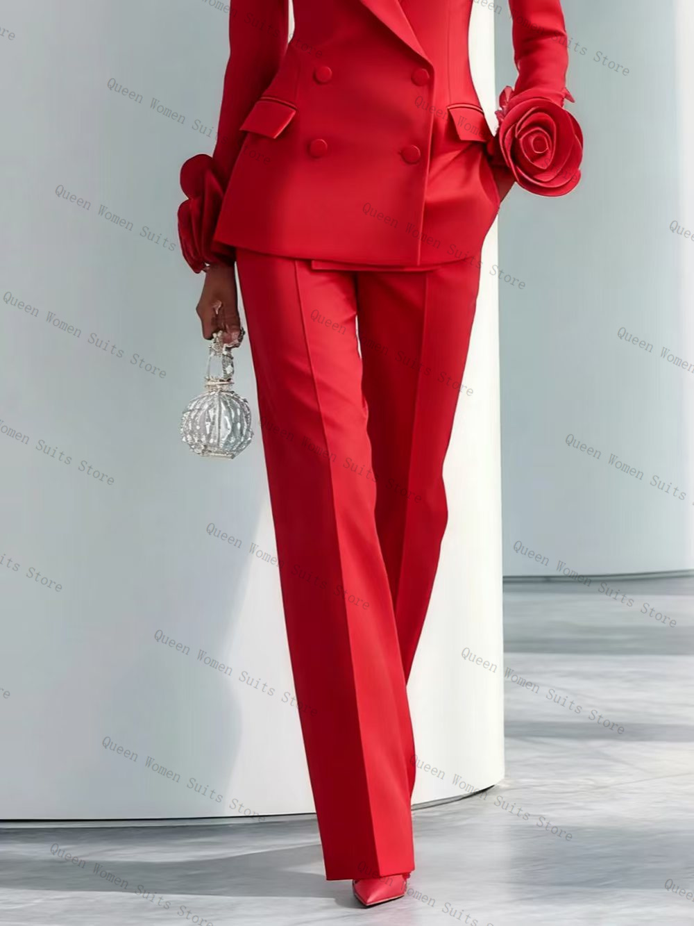 Luxuriöses rotes Damen-Anzug-S – Women Luxury Formal Wear Bewertung und Preis