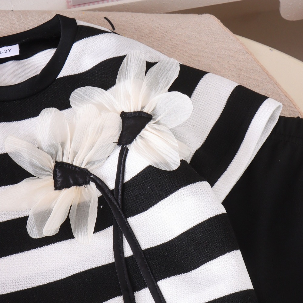 Neu eingetroffen: Kinder-Set m – Monochrome Suit Set Bewertung und Preis