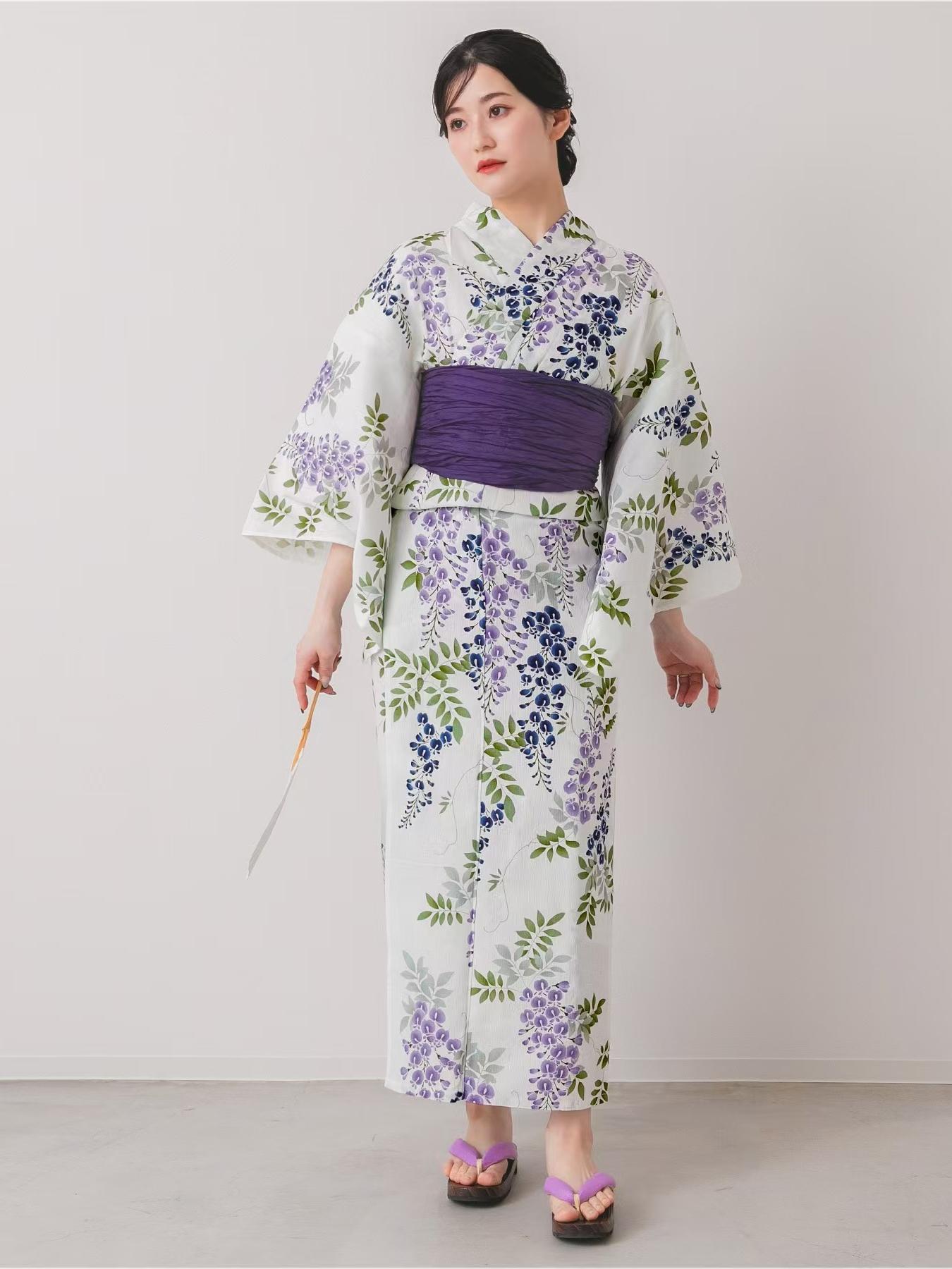 Japanischer Kimono Yukata Dame – Japanese Women Formal Wear Bewertung und Preis