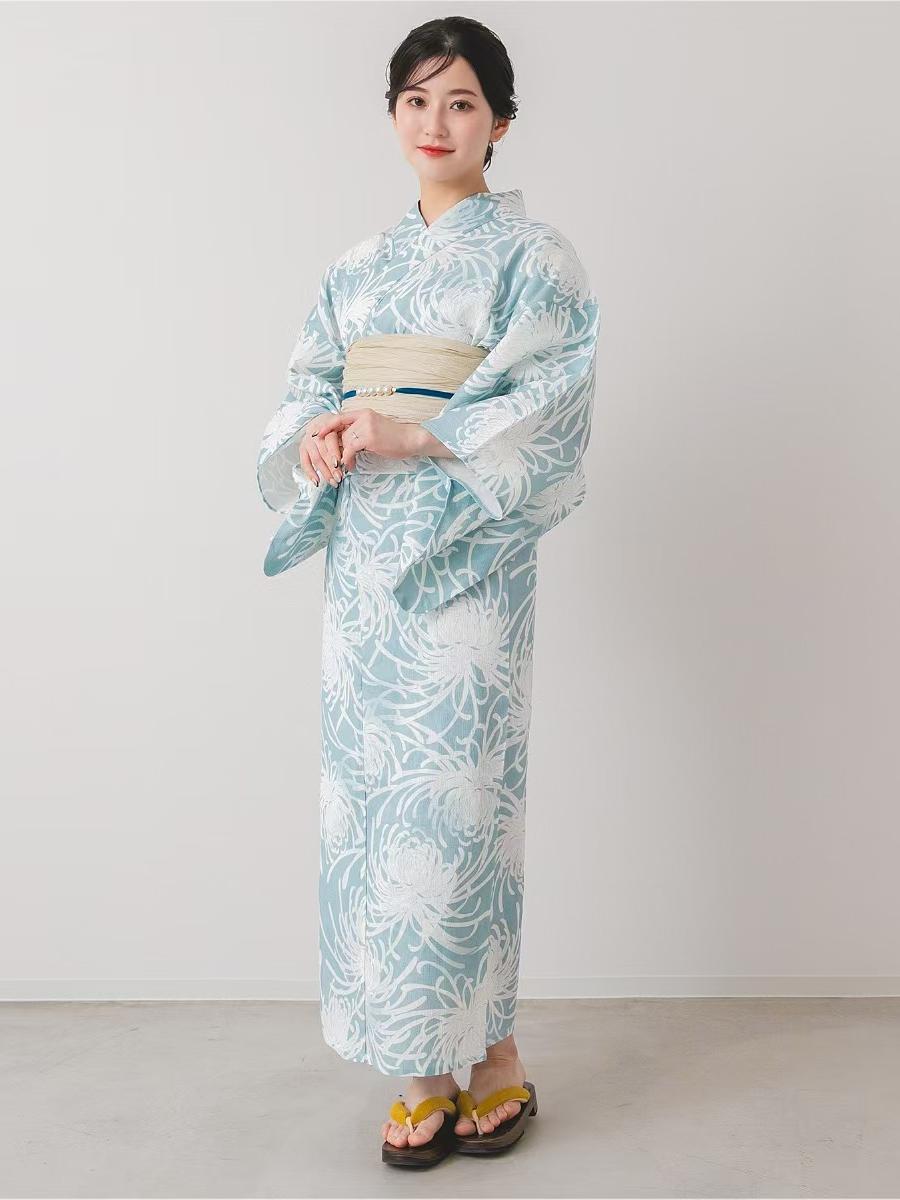 Japanischer Kimono Yukata Dame – Japanese Women Formal Wear Bewertung und Preis